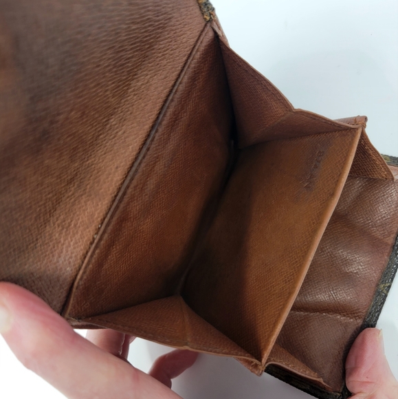 Louis Vuitton Elise Doublesided Compact Wallet - Picture 10 of 12